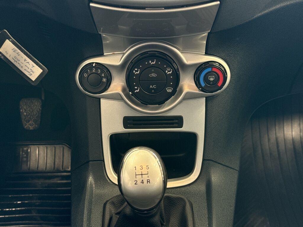 Ford Fiesta 2009 Vihreä