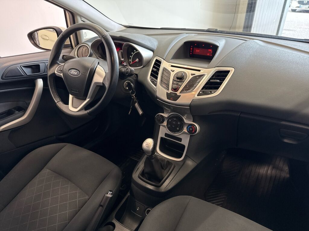Ford Fiesta 2009 Vihreä