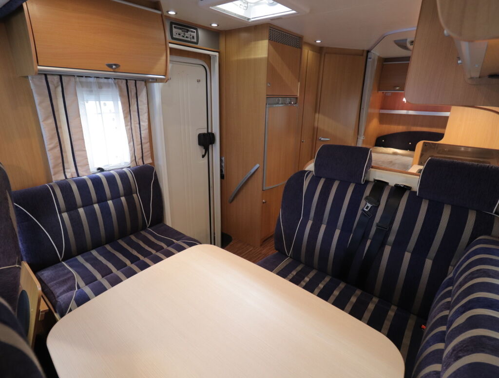 Bürstner VISEO I 696 2009 Valkoinen