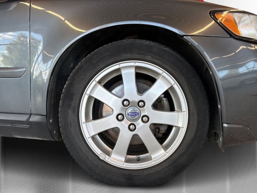 Volvo V50 2009 Harmaa