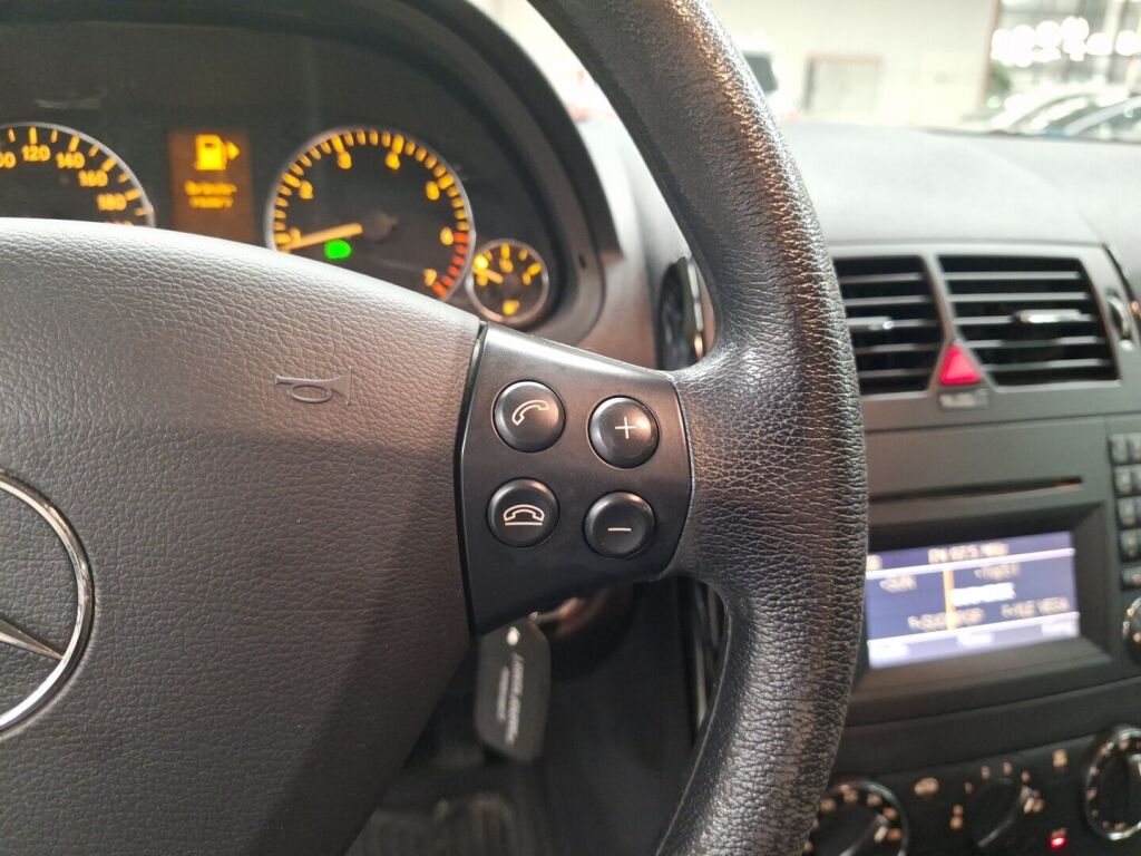 Mercedes-Benz A 2010 Harmaa