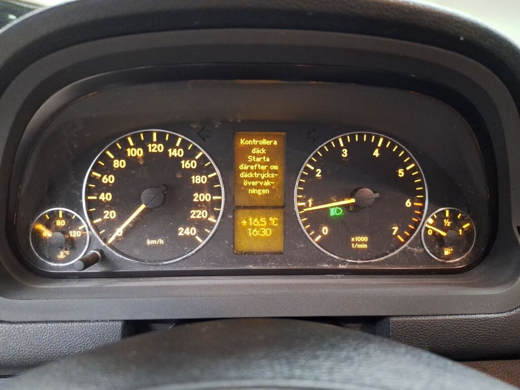 Mercedes-Benz A 2010 Harmaa