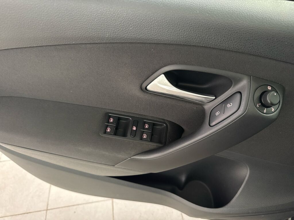 Volkswagen Polo 2010 Harmaa