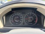 Volvo V70 2010 Musta
