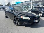 Volvo V70 2010 Musta