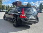 Volvo V70 2010 Musta