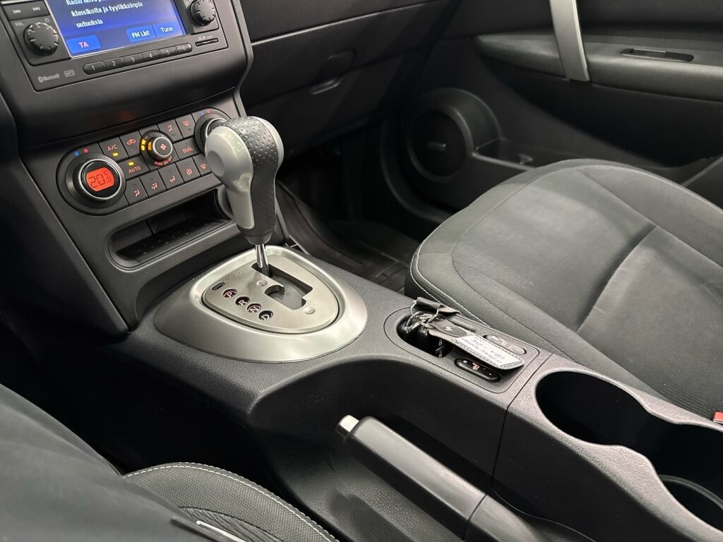 Nissan Qashqai 2010 Valkoinen