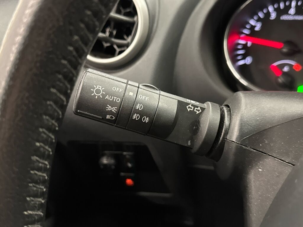 Nissan Qashqai 2010 Valkoinen