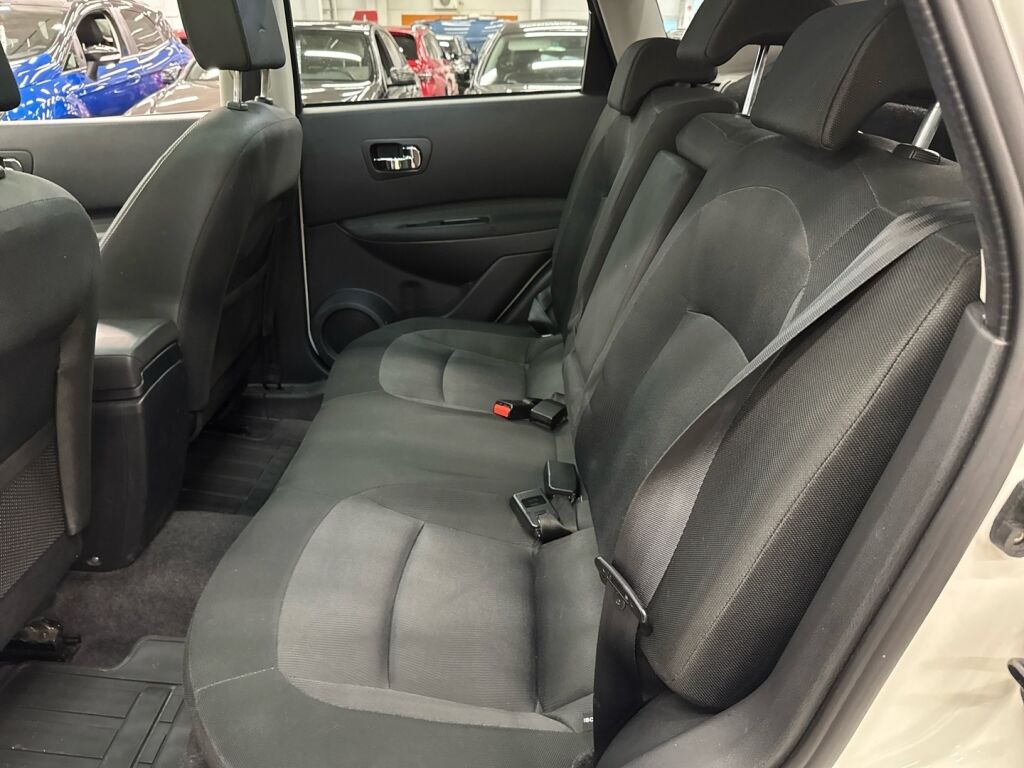 Nissan Qashqai 2010 Valkoinen