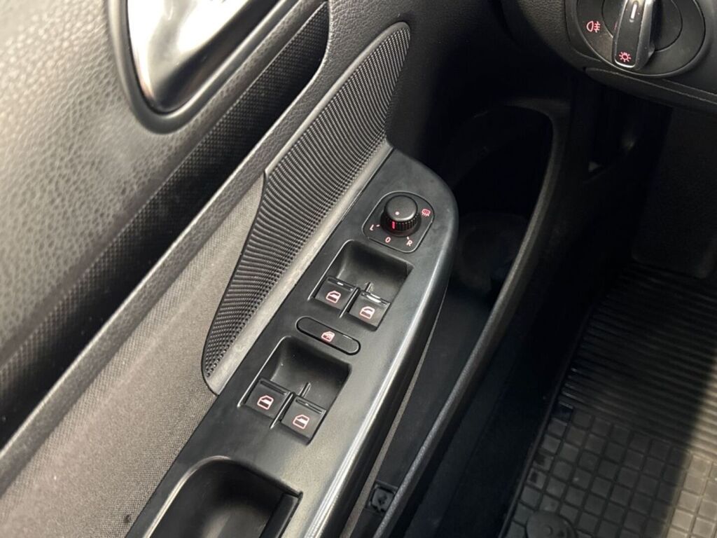 Volkswagen Golf 2010 Harmaa