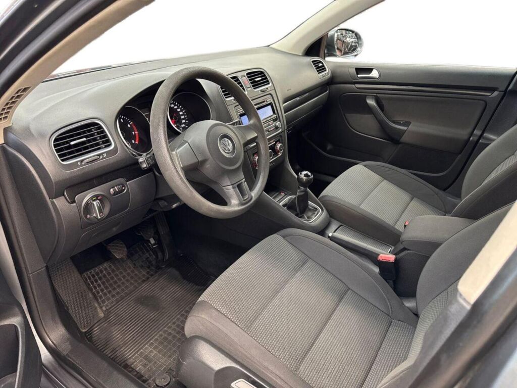 Volkswagen Golf 2010 Harmaa