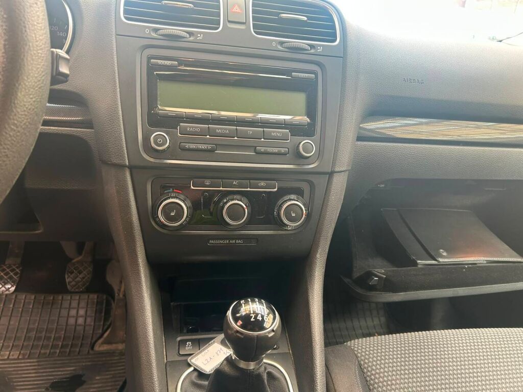 Volkswagen Golf 2010 Harmaa