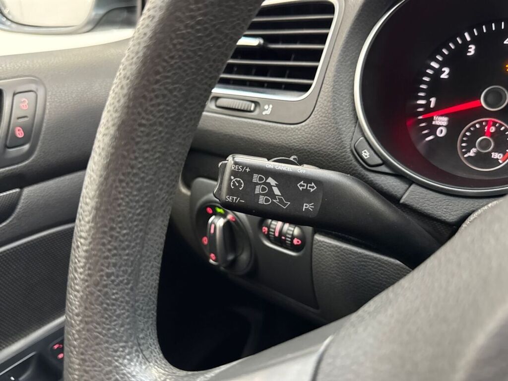 Volkswagen Golf 2010 Harmaa