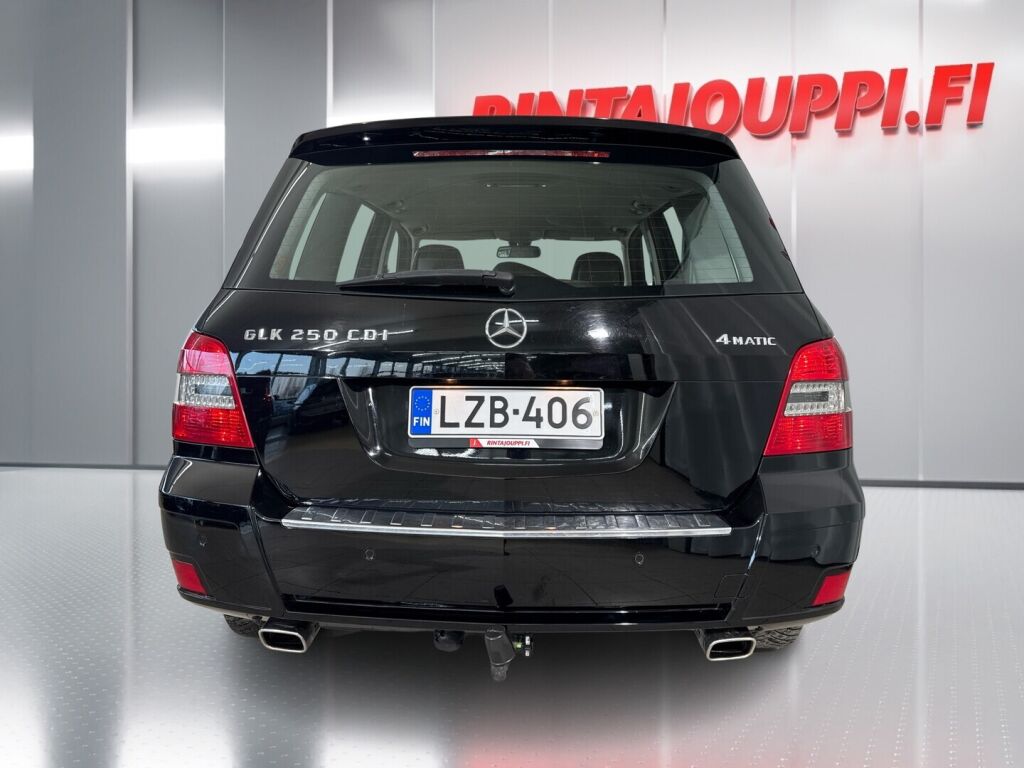 Mercedes-Benz GLK 2010 Musta