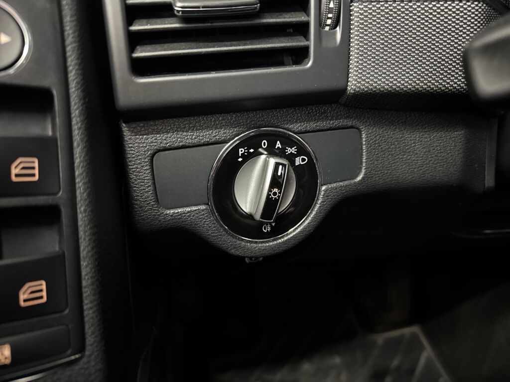 Mercedes-Benz GLK 2010 Musta