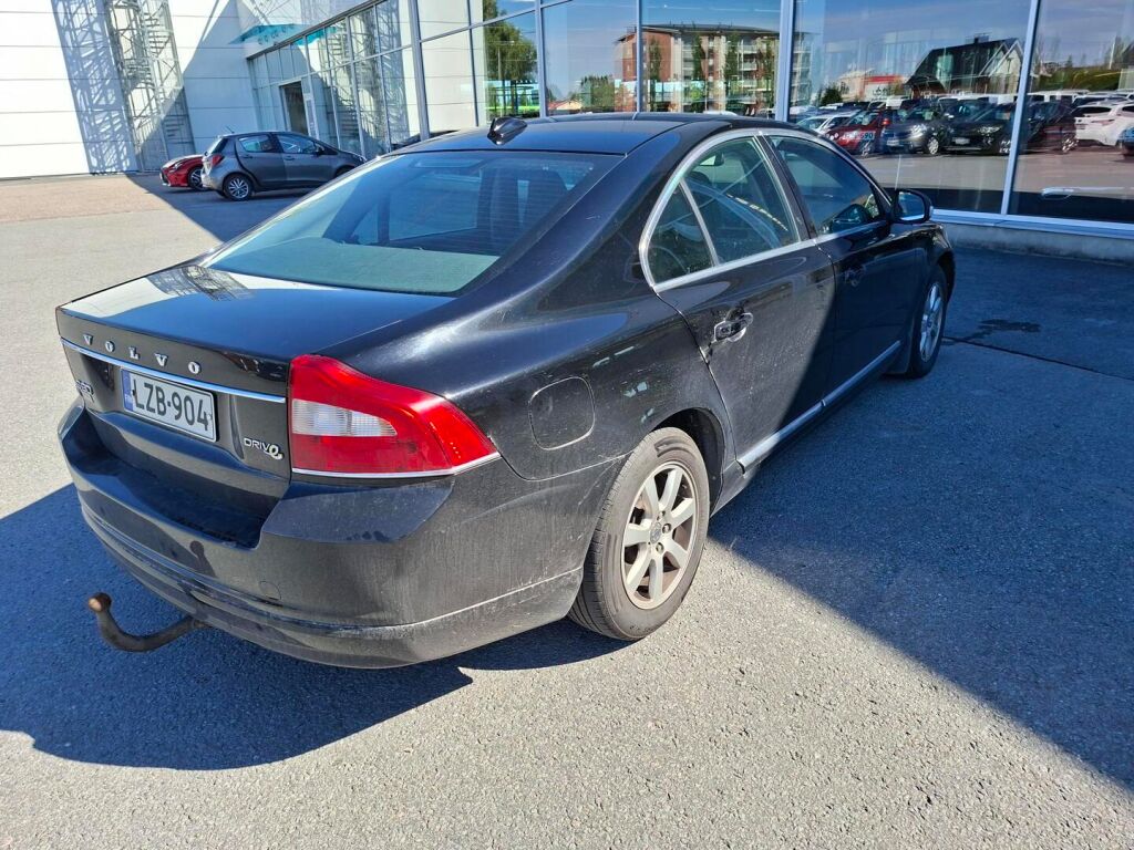 Volvo S80 2010 Musta