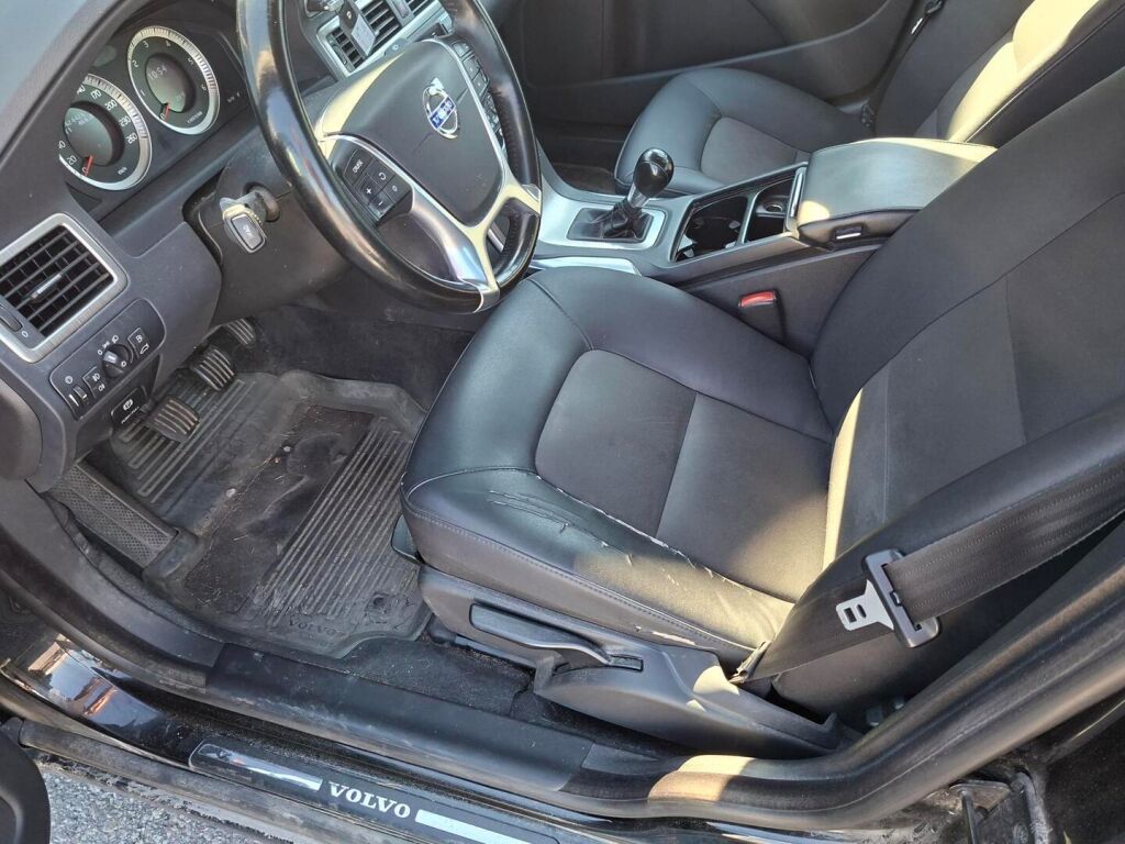 Volvo S80 2010 Musta