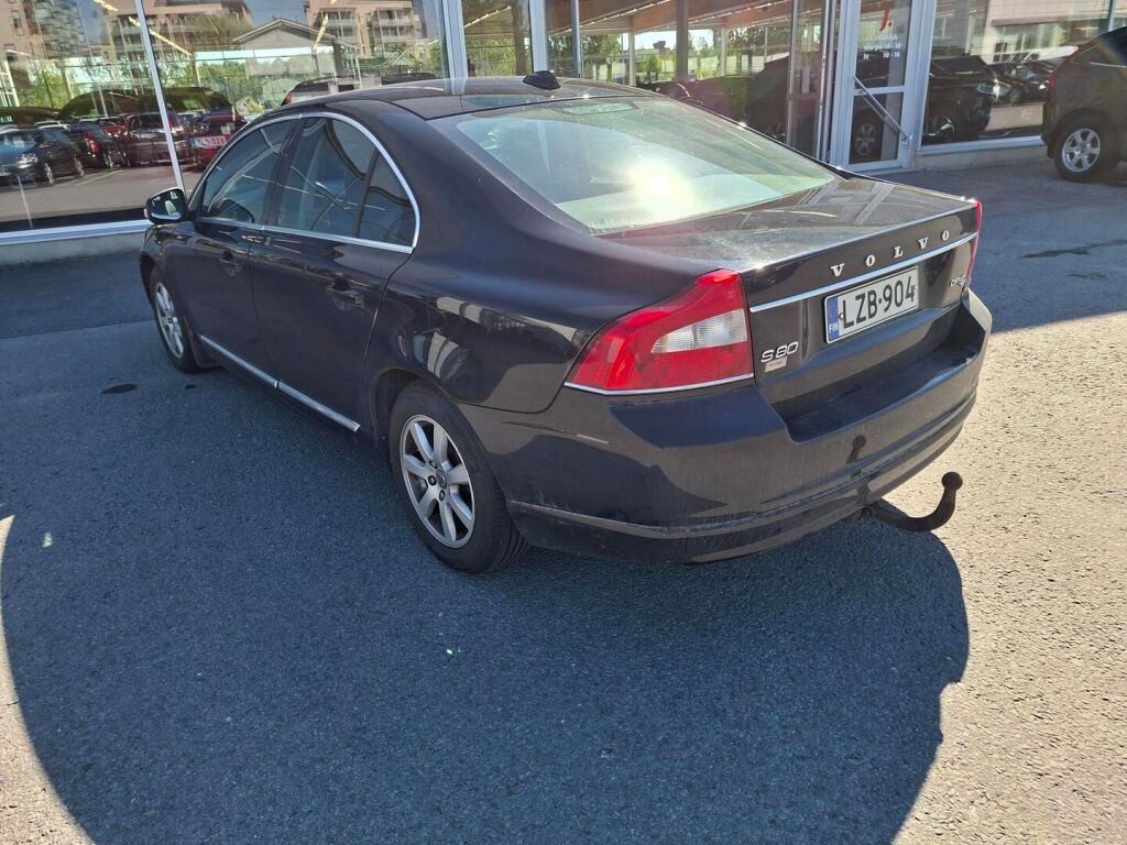 Volvo S80 2010 Musta