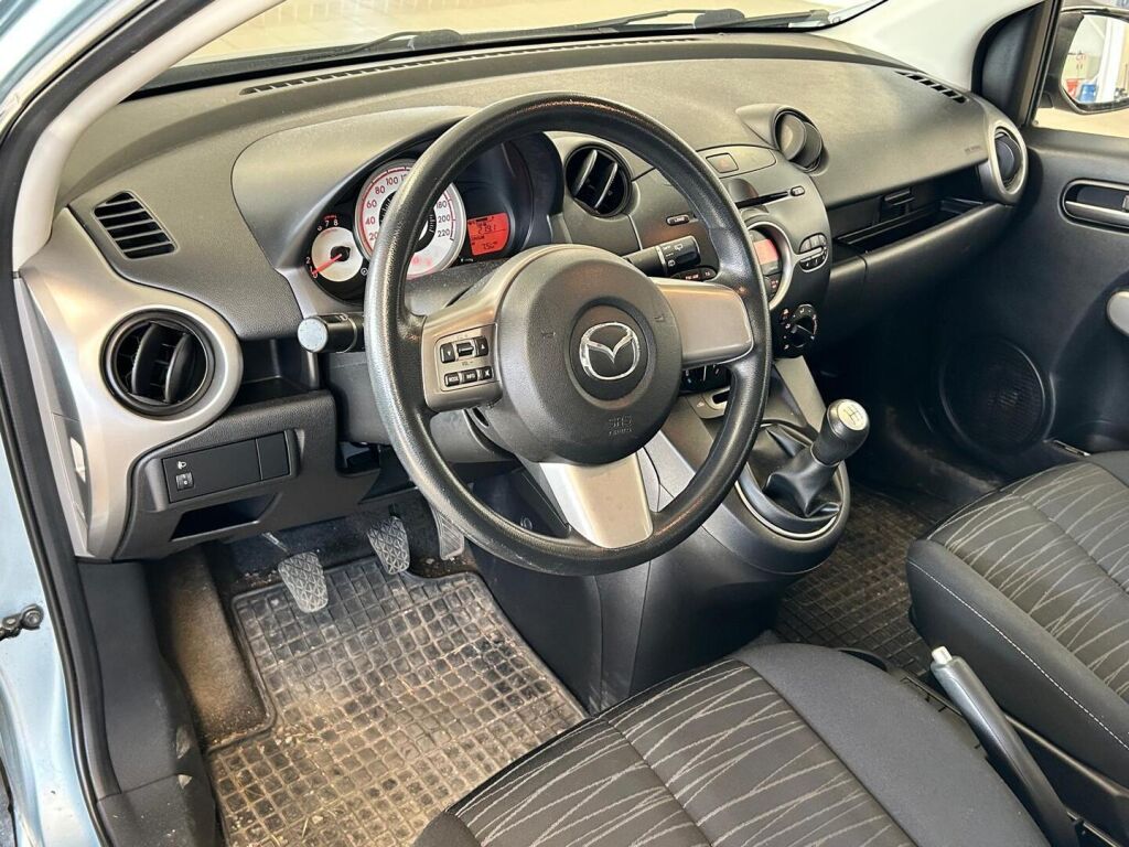 Mazda Mazda2 2010 Sininen