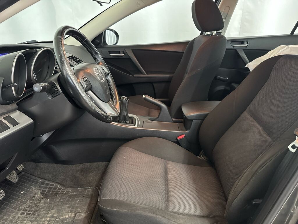 Mazda Mazda3 2011 Harmaa