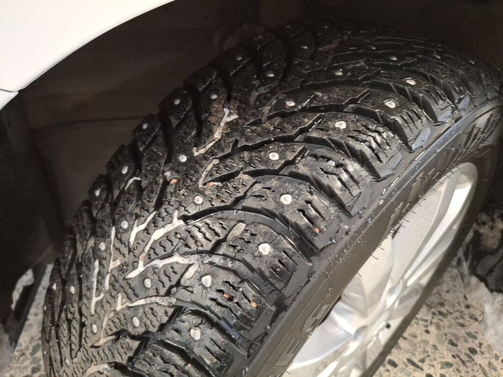 Toyota Auris 2011 Valkoinen