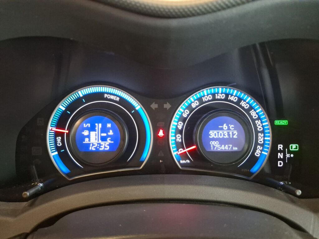 Toyota Auris 2011 Valkoinen