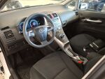Toyota Auris 2011 Valkoinen