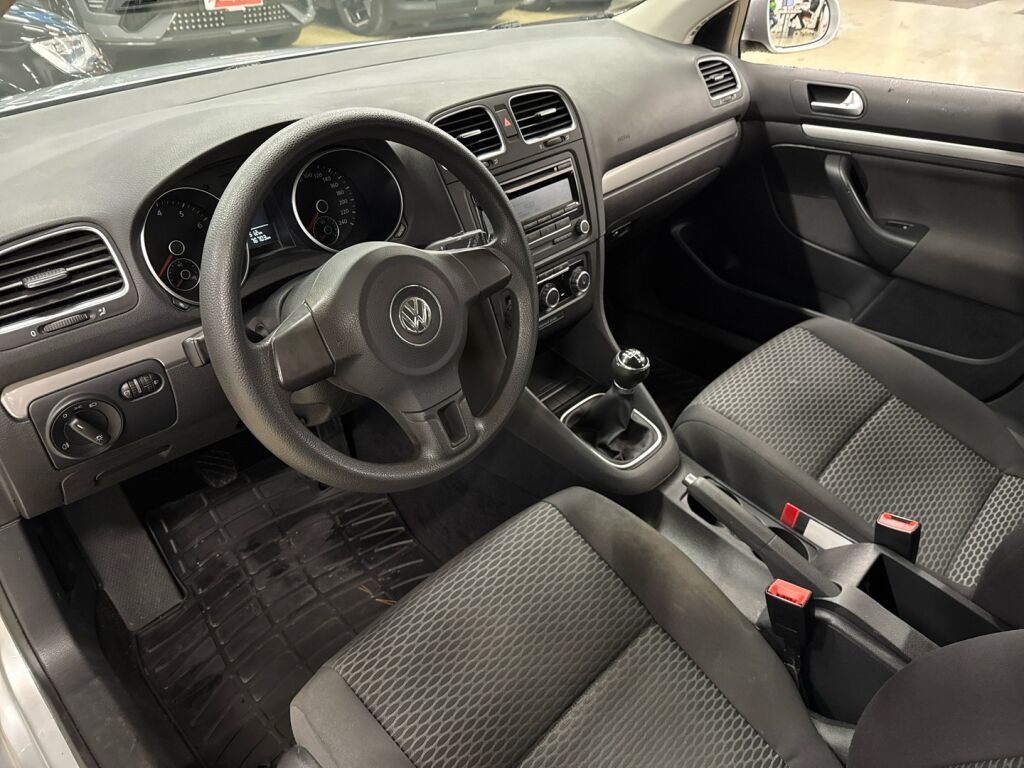 Volkswagen Golf 2011 Harmaa