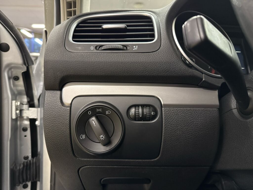 Volkswagen Golf 2011 Harmaa