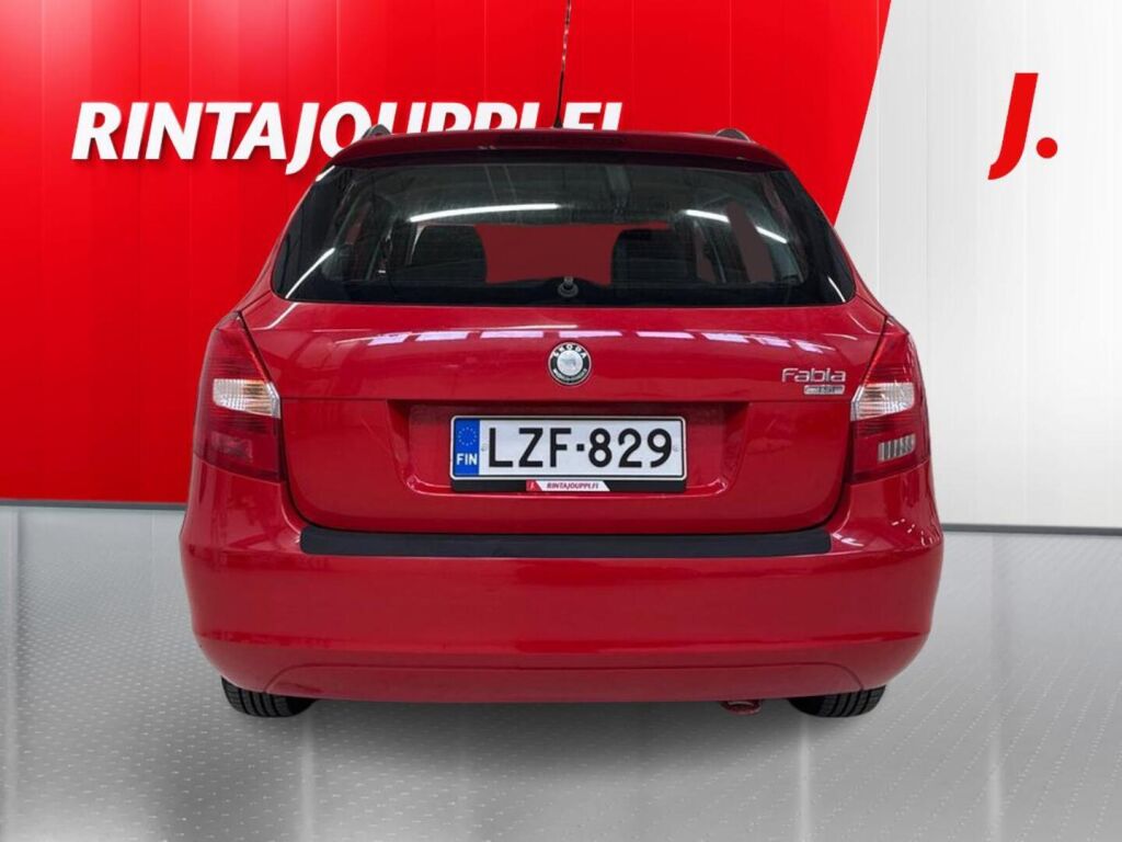 Skoda Fabia Combi 1,2 TSI 85 Classic 2010, kuva 6/31