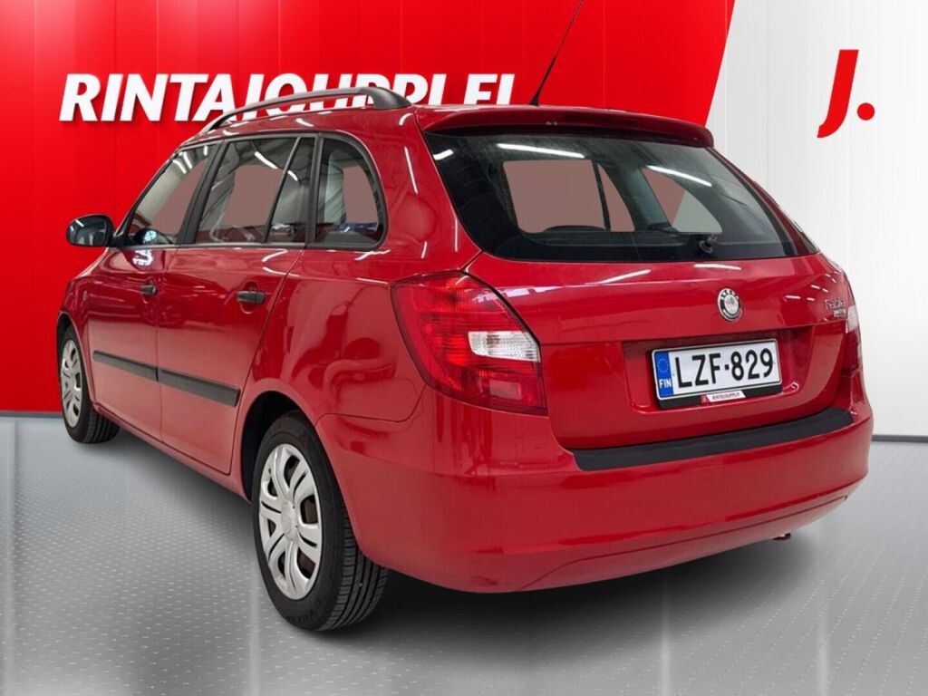 Skoda Fabia Combi 1,2 TSI 85 Classic 2010, kuva 3/31