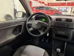 Skoda Fabia 2010 Punainen