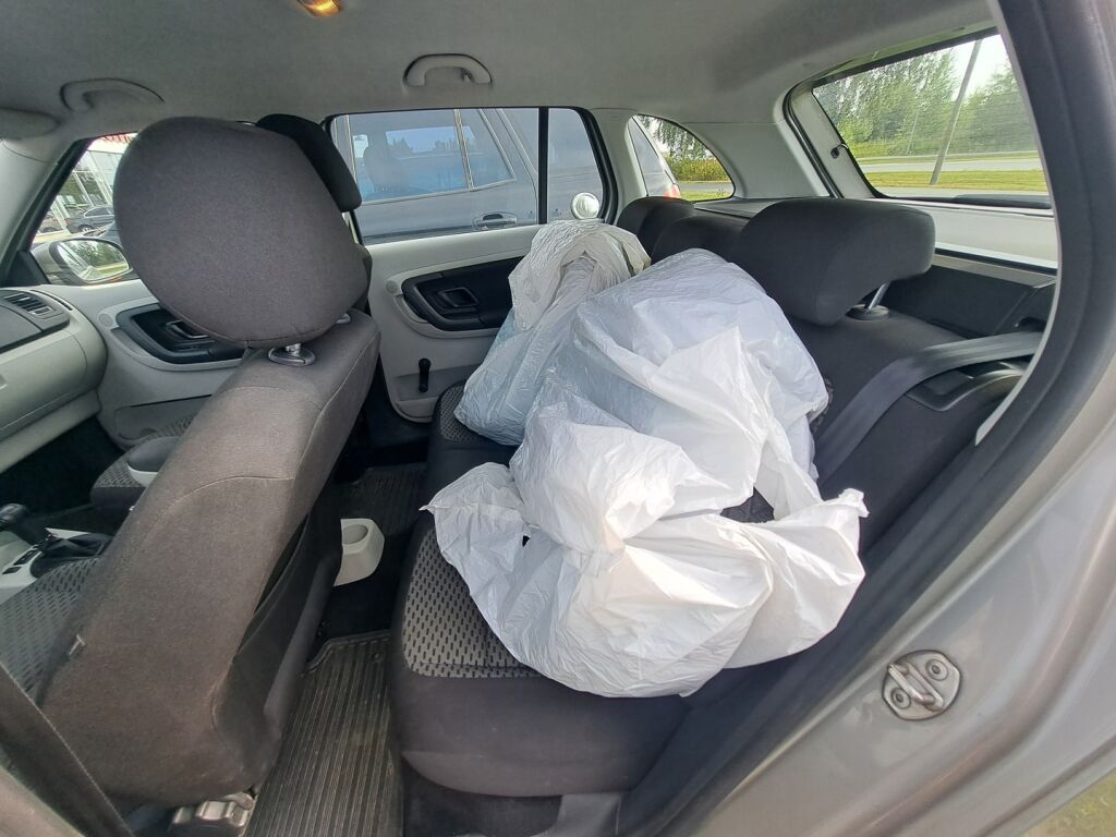 Skoda Fabia 2010 Ruskea (beige)