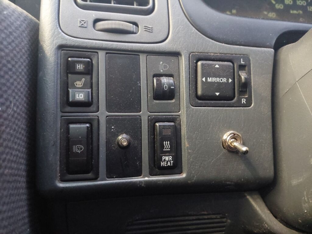 Toyota Hiace 2010 Musta