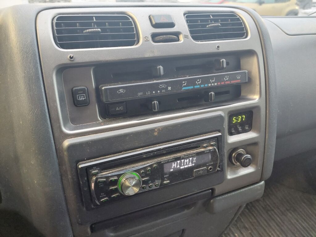 Toyota Hiace 2010 Musta