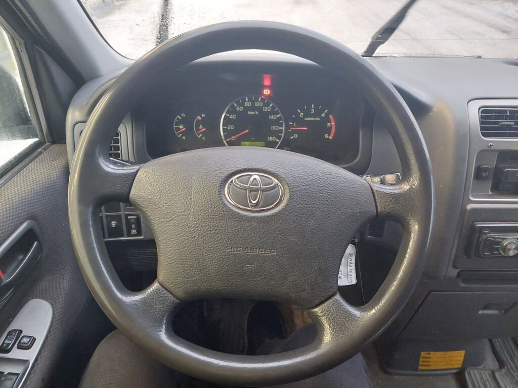 Toyota Hiace 2010 Musta