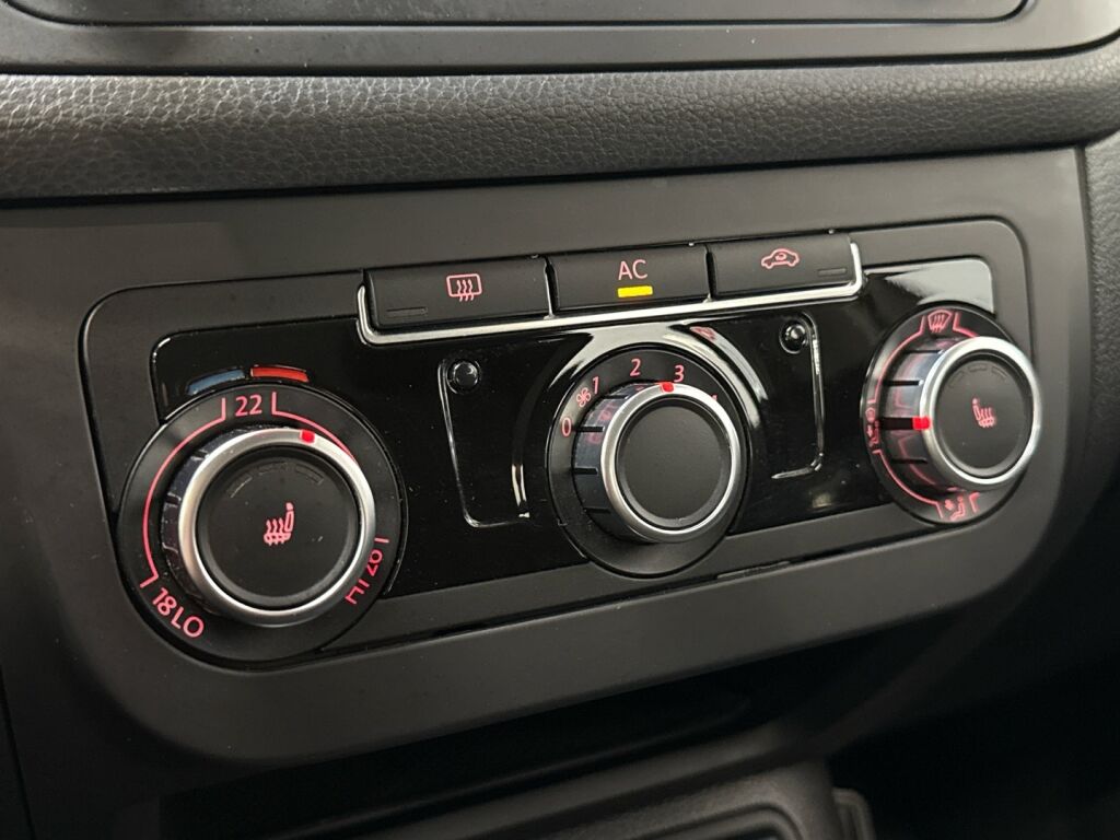 Volkswagen Golf Plus 2010 Ruskea (beige)