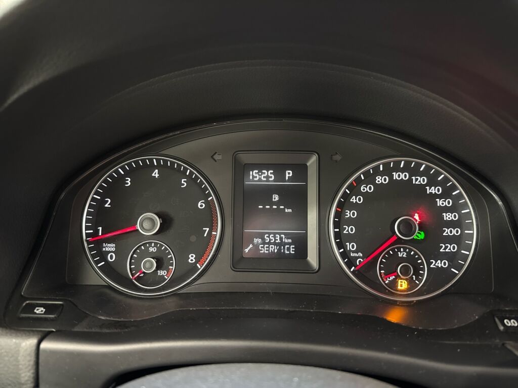 Volkswagen Golf Plus 2010 Ruskea (beige)