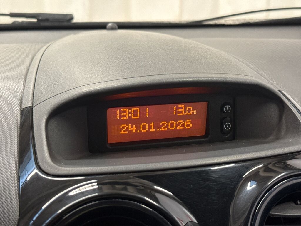 Opel Corsa 2010 Harmaa