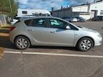 Opel Astra 2011 Hopea