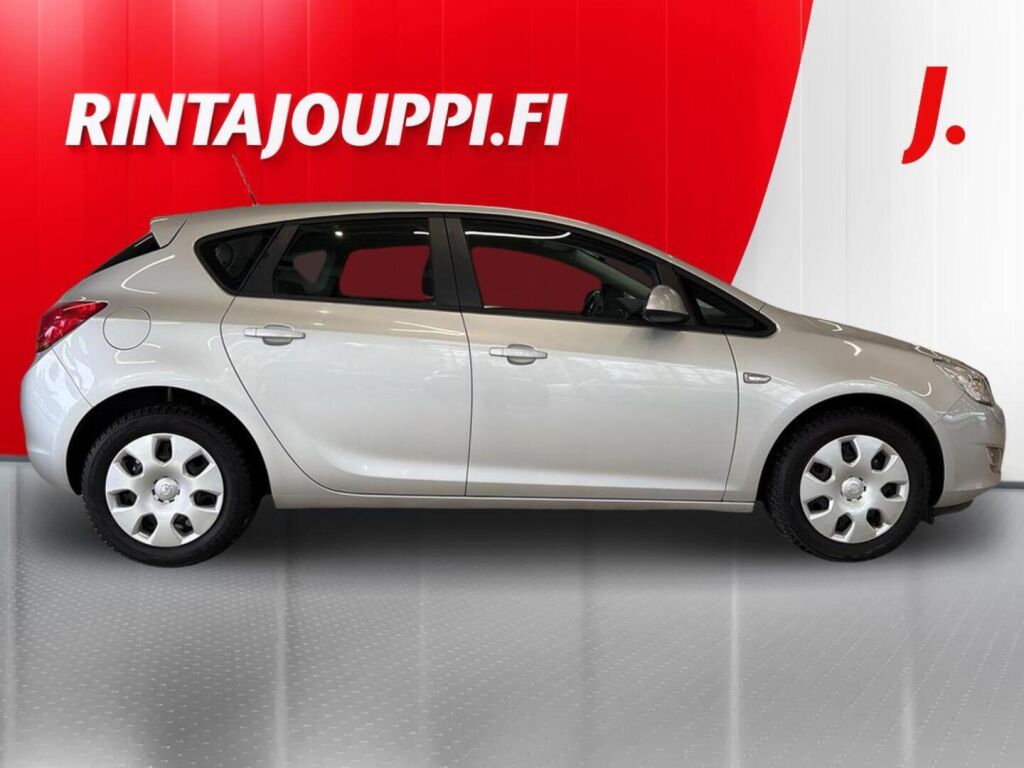 Opel Astra 2011, kuva 6/19