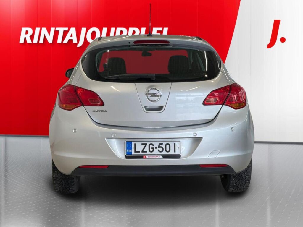 Opel Astra 2011, kuva 5/19
