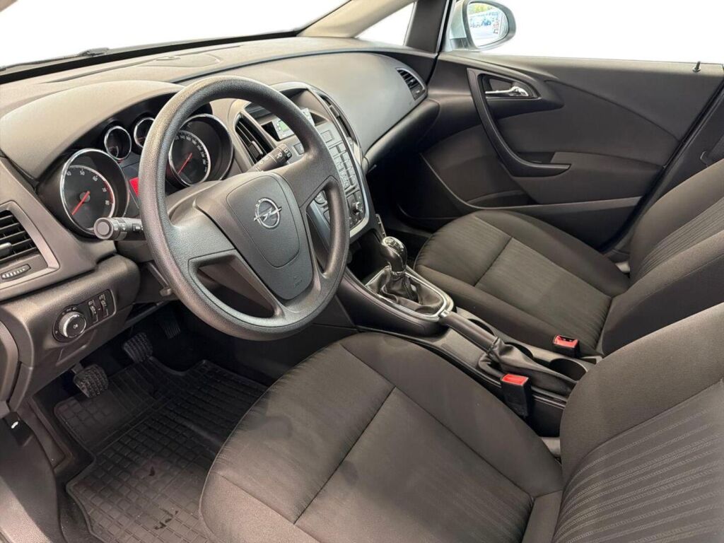 Opel Astra 2011, kuva 7/19