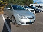 Opel Astra 2011 Hopea