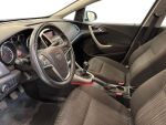 Opel Astra 2011 Hopea