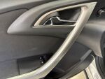 Opel Astra 2011 Hopea