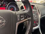 Opel Astra 2011 Hopea