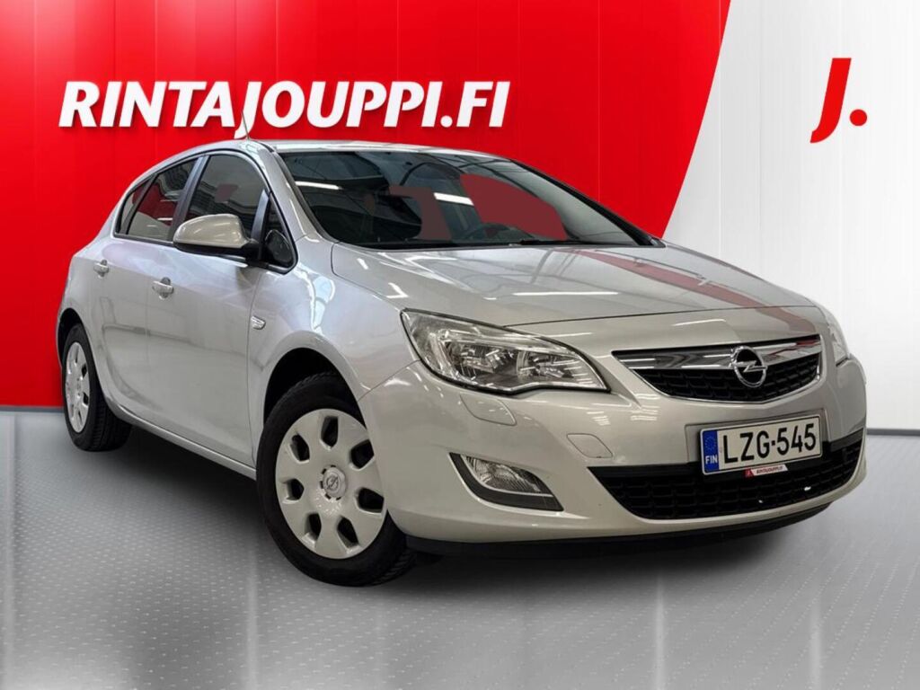 Opel Astra 2011 Hopea