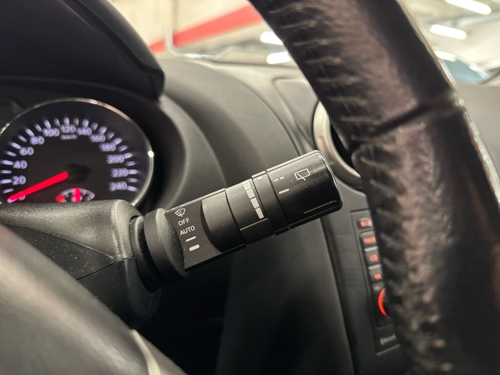 Nissan Qashqai 2011 Musta