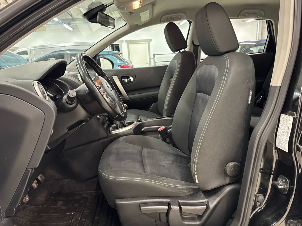 Nissan Qashqai 2011 Musta